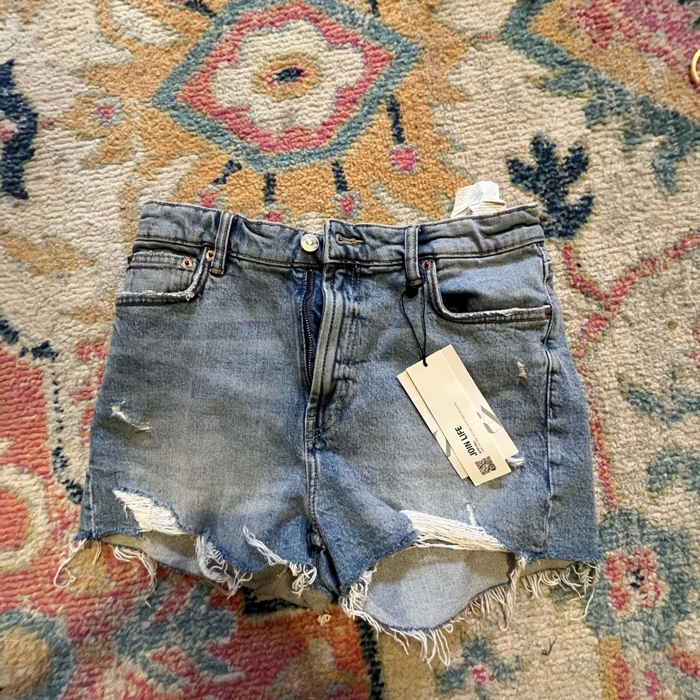ZARA HIGH WAISTED JEAN SHORTS BRAND NEW WITH TAGS SIZE USA 6